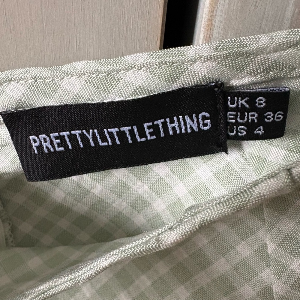 Pretty Little Thing Green and White Checked Top and Shorts - Picture 8 of 9